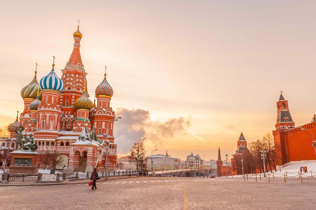 Weiße Nächte in Russland, Sankt Petersburg und Moskau
