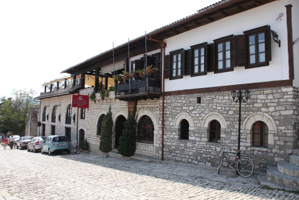 Отель Mangalemi