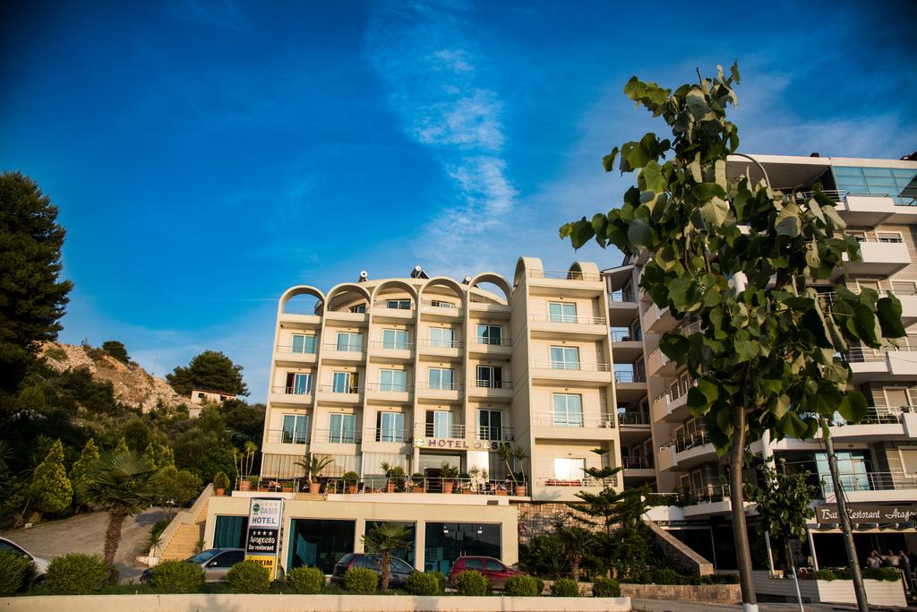 Oasis Hotel