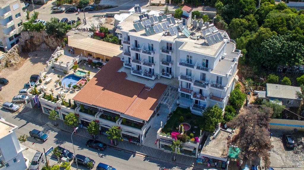 Hotel Agimi and S